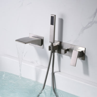 Relleno de bañera de montaje en pared de níquel cepillado con boquilla de cascada y ducha de mano